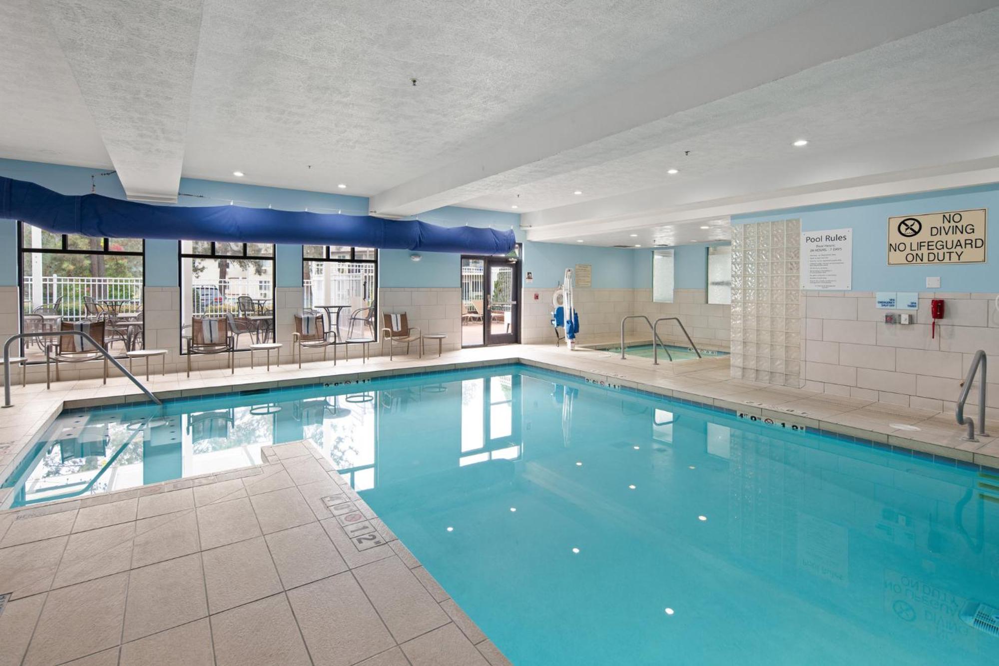 Holiday Inn Express Hotel & Suites Coeur D'Alene I-90 Exit 11 By Ihg Exterior photo