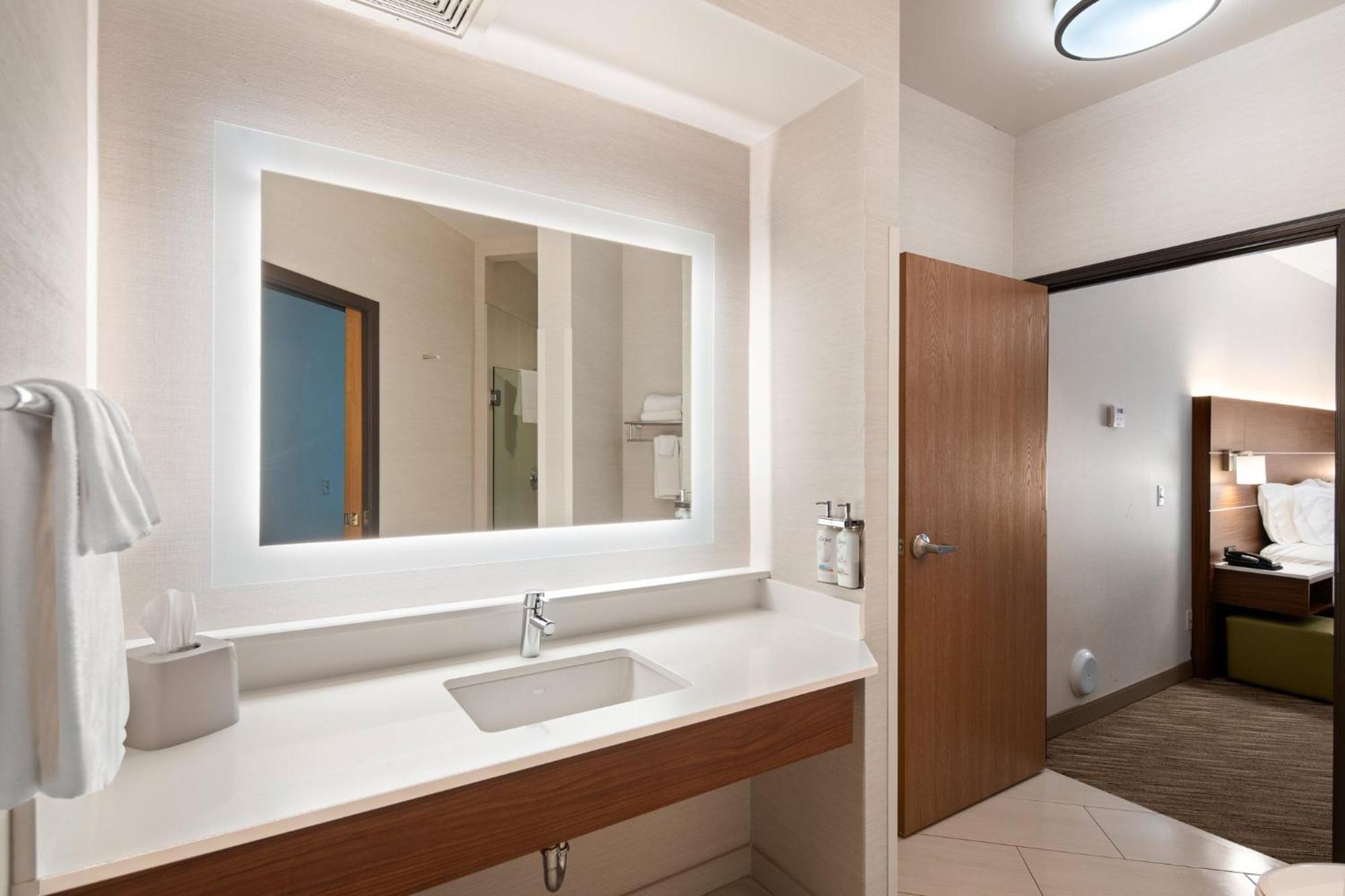 Holiday Inn Express Hotel & Suites Coeur D'Alene I-90 Exit 11 By Ihg Exterior photo