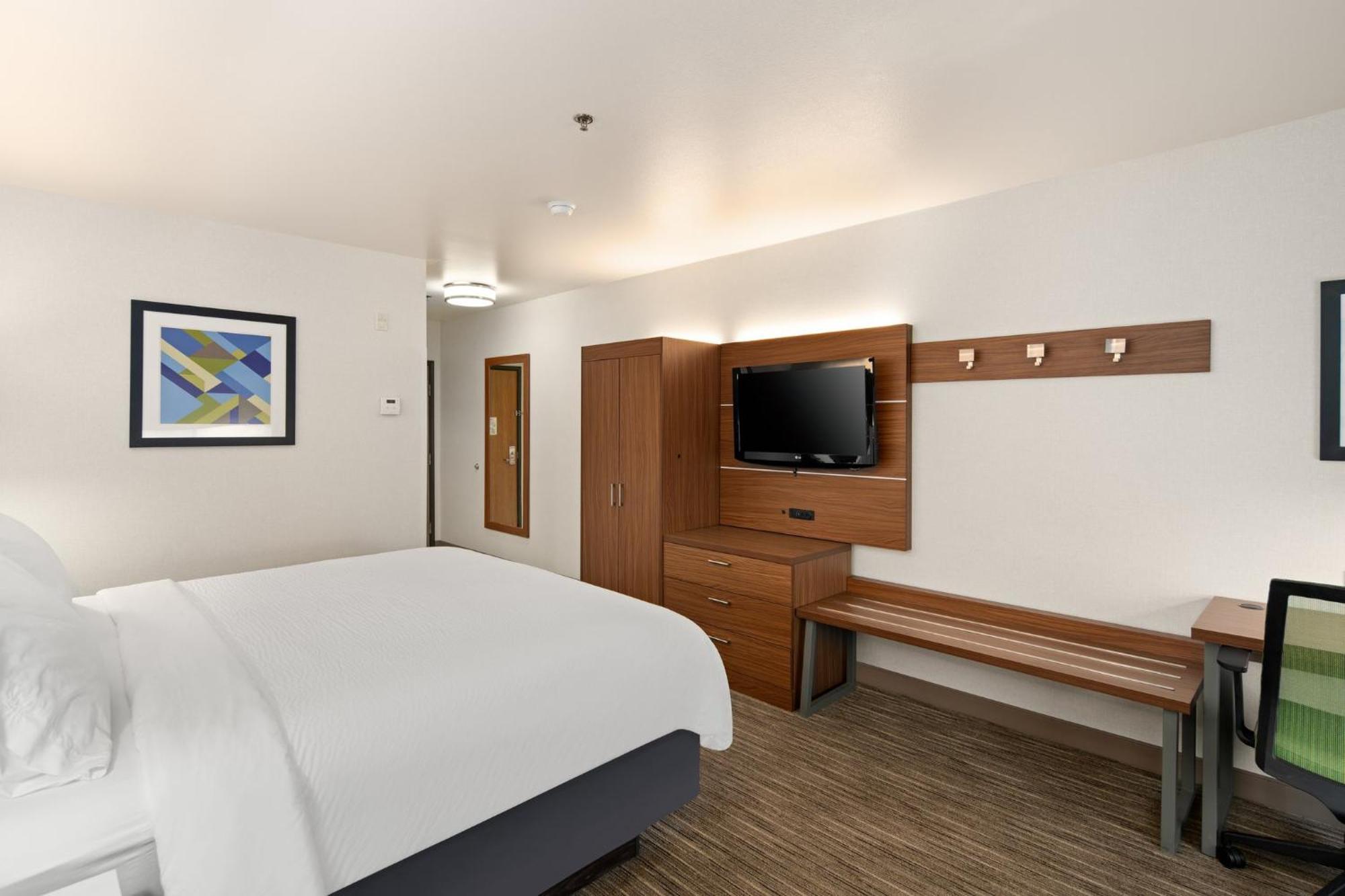Holiday Inn Express Hotel & Suites Coeur D'Alene I-90 Exit 11 By Ihg Exterior photo