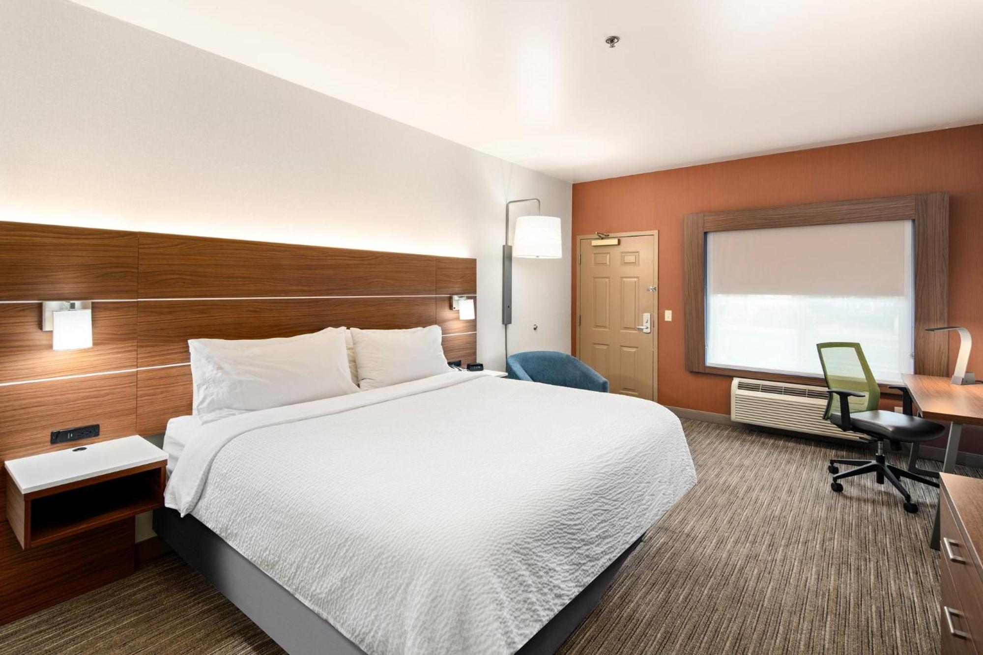 Holiday Inn Express Hotel & Suites Coeur D'Alene I-90 Exit 11 By Ihg Exterior photo